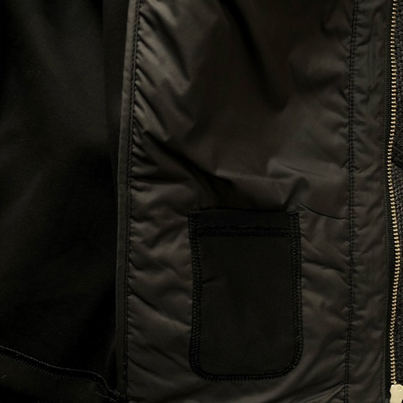 SOLD! Lululemon Long Sleeve Black Quilted Jacket - Picture 8 of 8